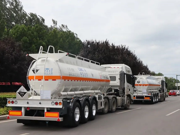 貴州新客戶一次性下單10臺車，凌宇液罐在業(yè)內(nèi)是真香……